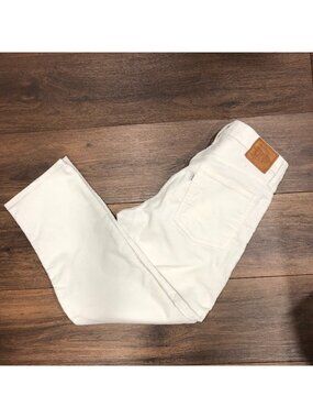 Levis Jeans Womens 29 White Wedgie Straight High Rise Button Fly Corduroy Ankle